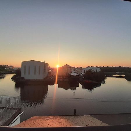 Stunning Riverside Town House With Views Ayrshire Girvan Extérieur photo