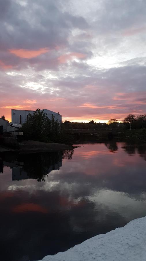 Stunning Riverside Town House With Views Ayrshire Girvan Extérieur photo